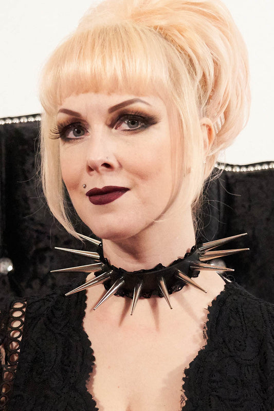 Choker with XL Spikes and Lace in Silver