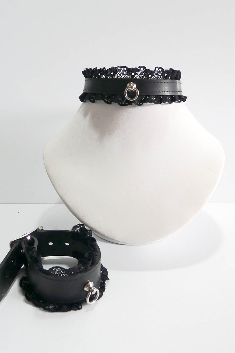 Lace Trimmed Choker with Silver Ring