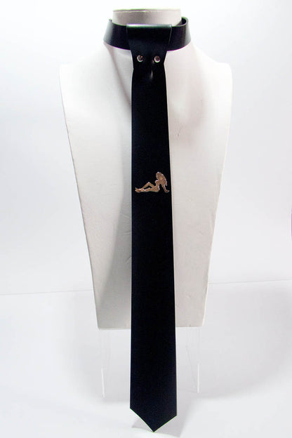 Skinny Tie w/ Trucker Girl
