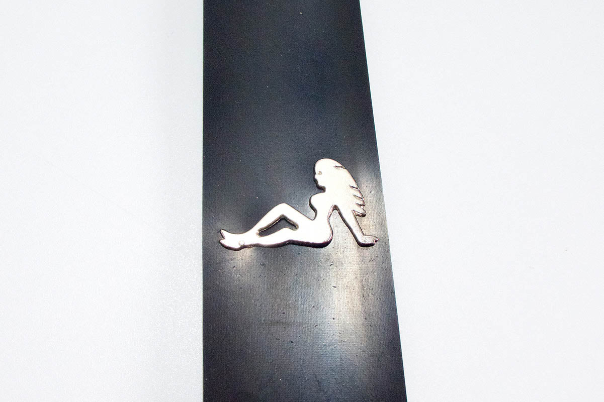 Skinny Tie w/ Trucker Girl