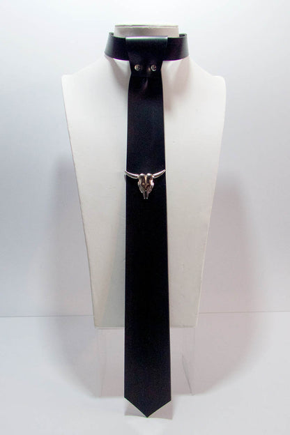 Skinny Tie with Cow Skull